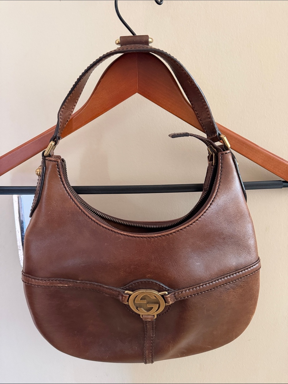 Gucci Brown Leather under arm/ Shoulder Bag with Gold Logo